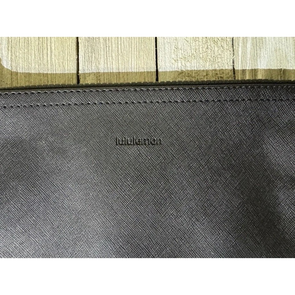 Lululemon Black Wristlet Zip Pouch Bag‎ Cosmetic Travel Accessories 8" 5.5"